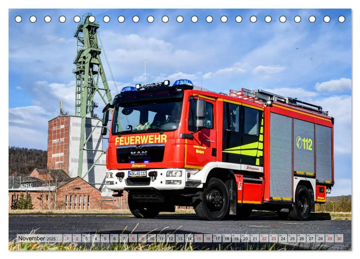 Bild: 9783435164325 | Feuerwehrfahrzeuge (Tischkalender 2025 DIN A5 quer), CALVENDO...