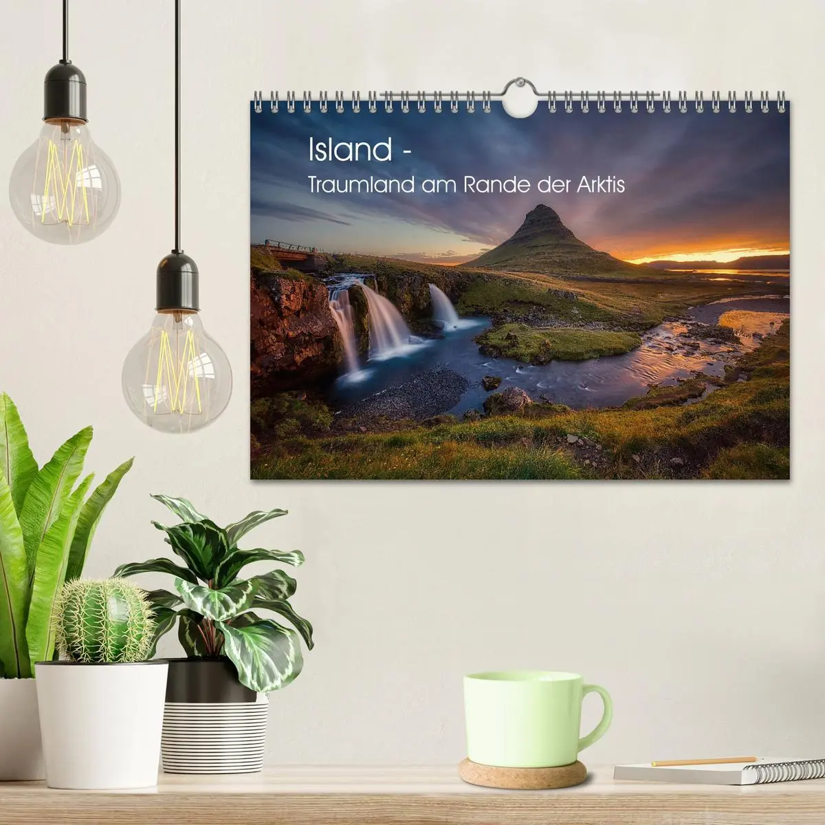 Bild: 9783457355725 | Island - Traumland am Rande der Arktis (Wandkalender 2026 DIN A4...