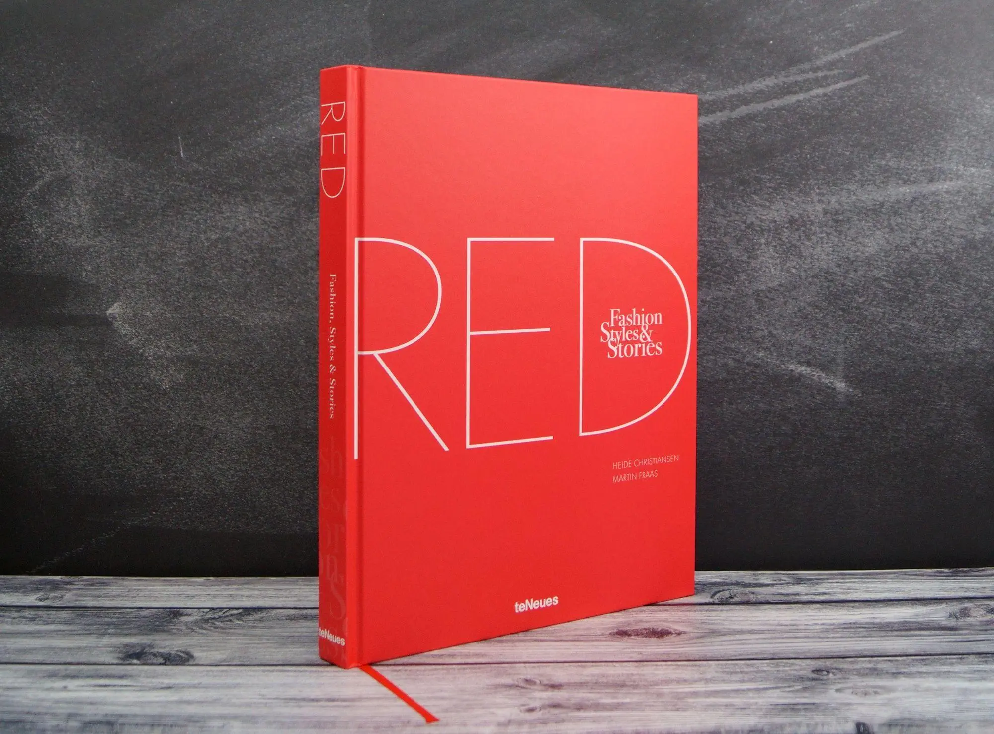 Bild: 9783961716425 | The Red Book | Fashion, Styles &amp; Stories | Heide Christiansen (u. a.)