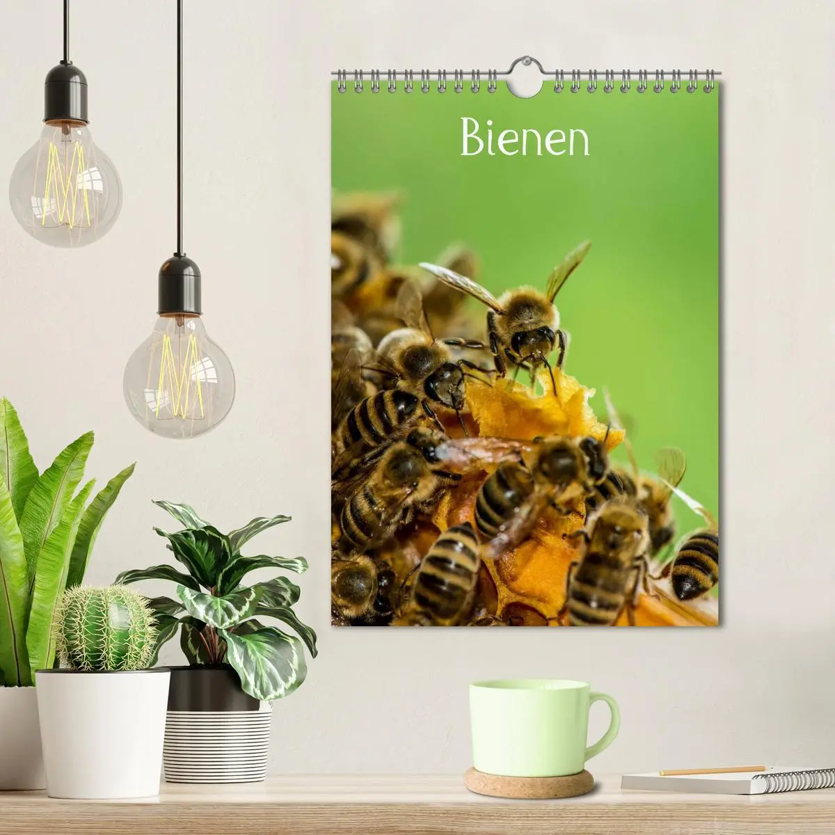 Bild: 9783516457025 | Bienen (Wandkalender 2026 DIN A4 hoch), CALVENDO Monatskalender | 2026