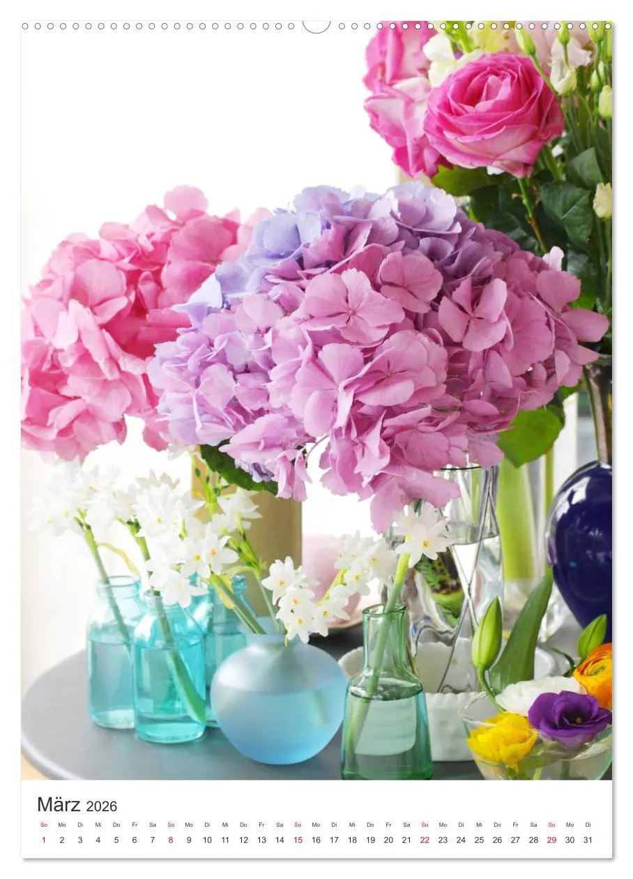 Bild: 9783516398625 | Verliebt in Blumen (Wandkalender 2026 DIN A2 hoch), CALVENDO...