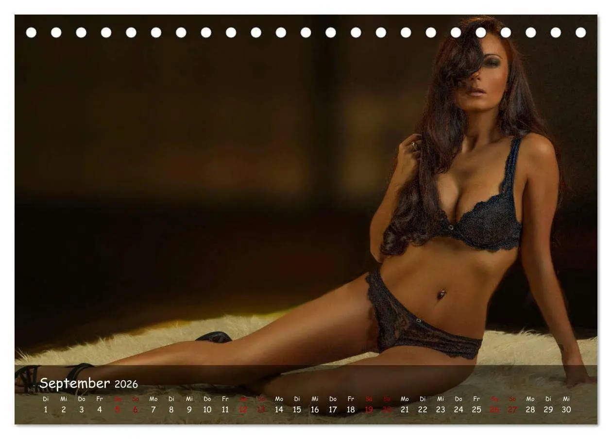 Bild: 9783457740026 | Emotionen und Dessous (Tischkalender 2026 DIN A5 quer), CALVENDO...