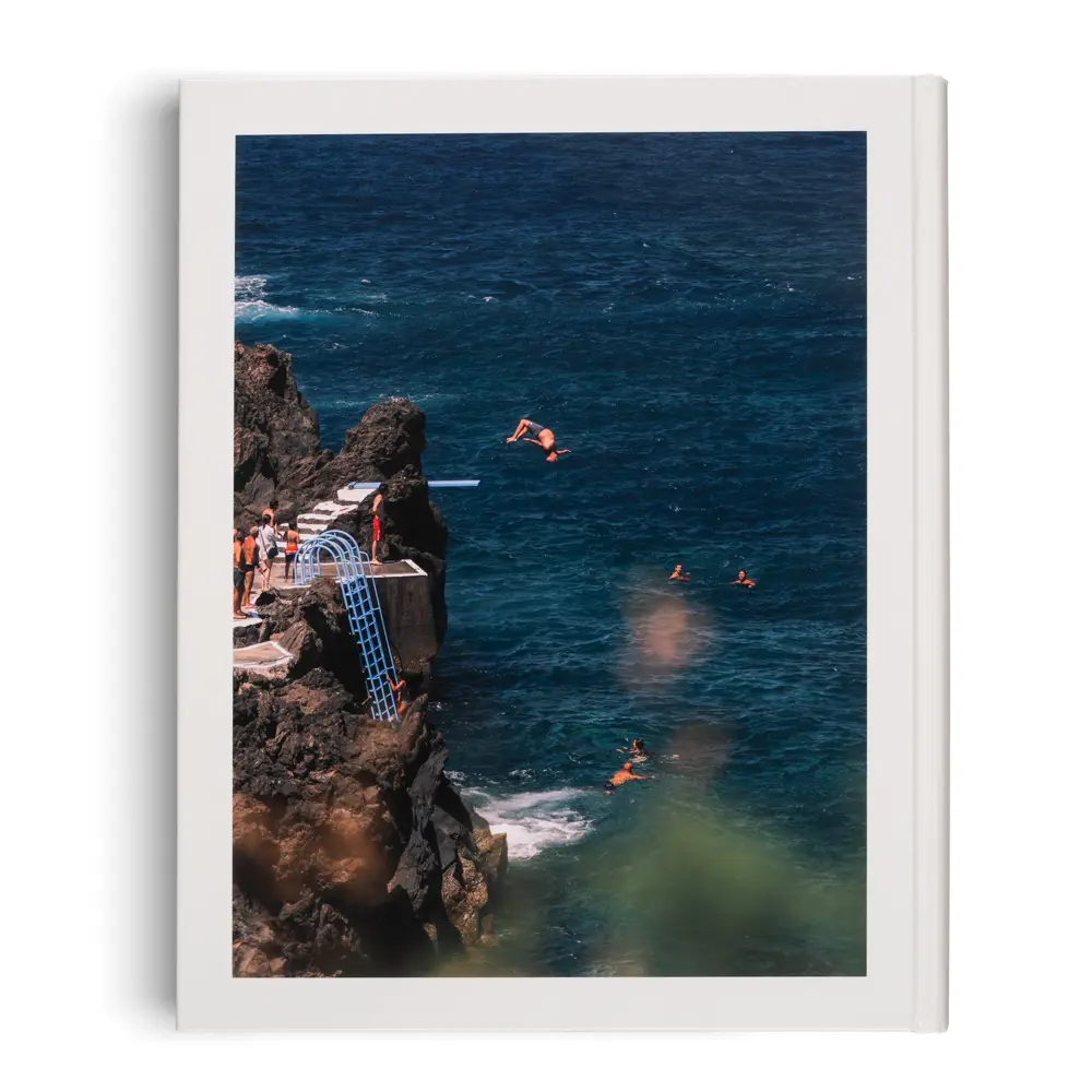 Bild: 9783967041026 | The Nature of Swimming | gestalten (u. a.) | Buch | Gebunden | 2024