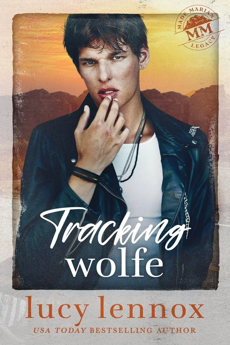 Cover: 9798950821226 | Tracking Wolfe | Lucy Lennox | Taschenbuch | Lucy Lennox LLC | 2026