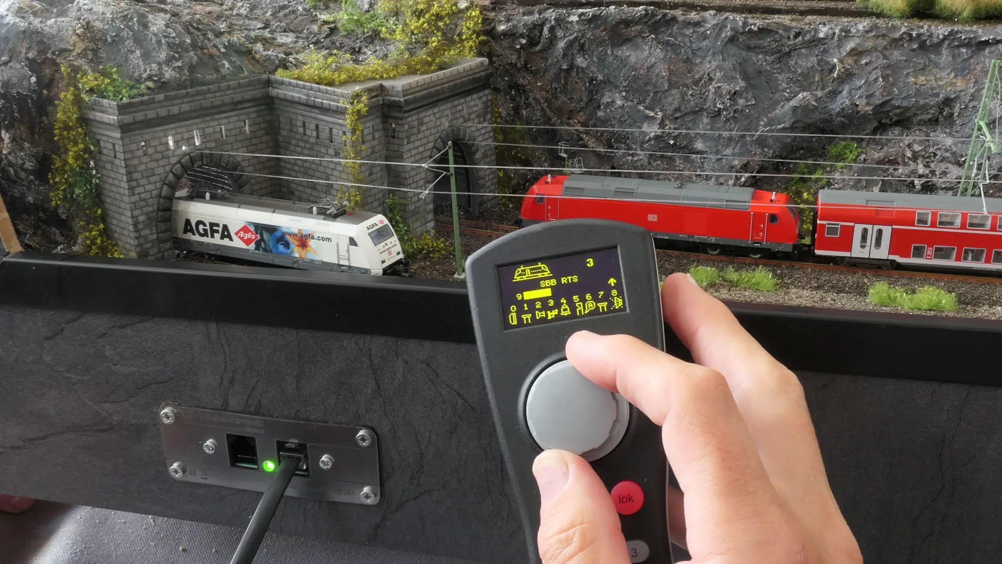 Bild: 9783987021626 | Digitale Modellbahn mit Uhlenbrock | Maik Möritz | Taschenbuch | 2025