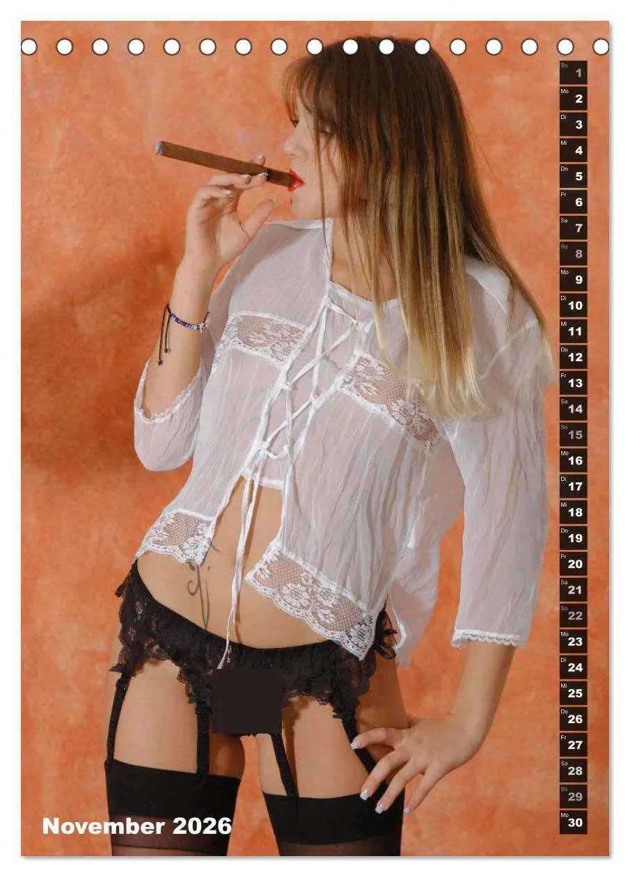 Bild: 9783516371826 | Nylon Love (Tischkalender 2026 DIN A5 hoch), CALVENDO Monatskalender