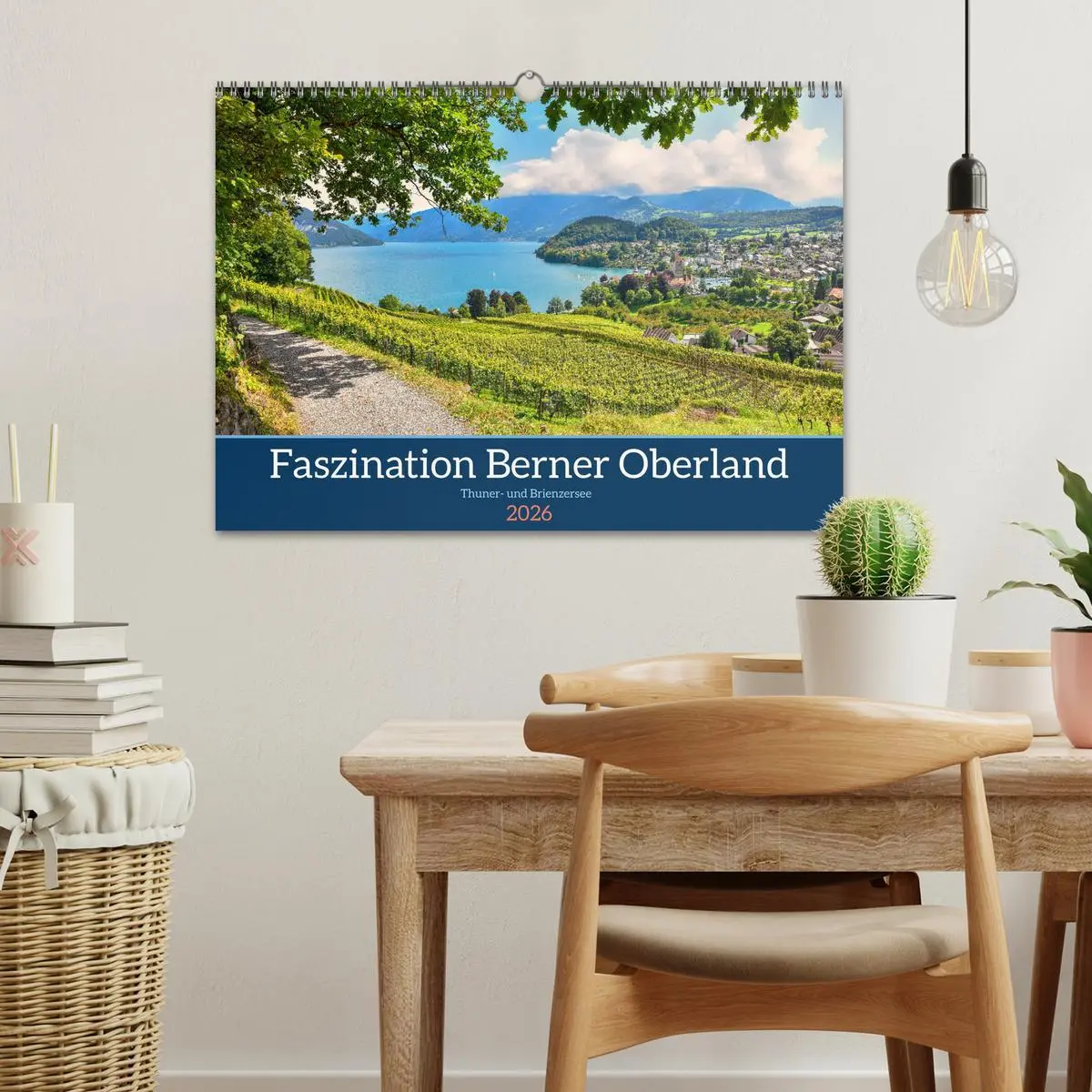 Bild: 9783457284926 | Faszination Berner Oberland - Thuner- und Brienzersee (Wandkalender...