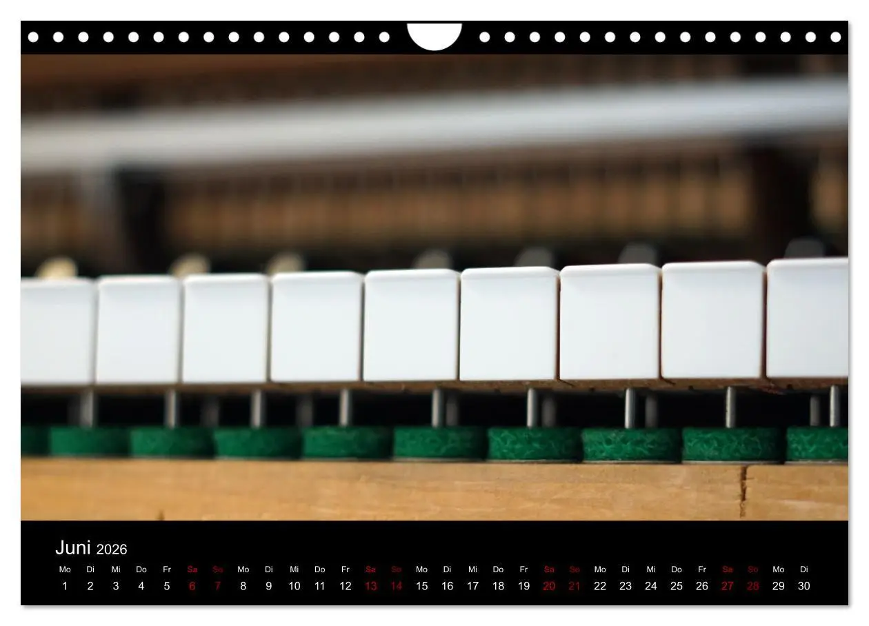 Bild: 9783457548226 | Klavier Momente (Wandkalender 2026 DIN A4 quer), CALVENDO...