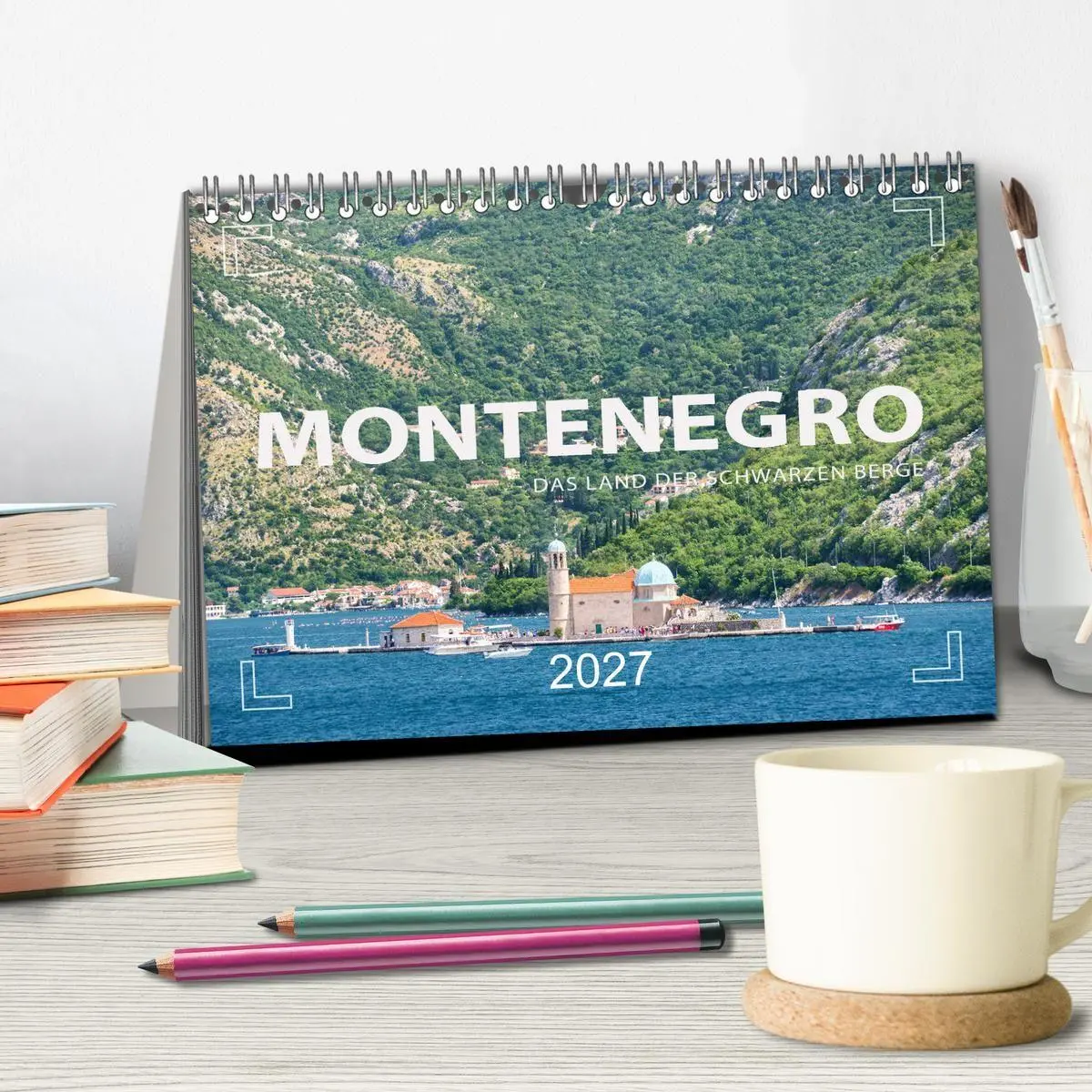 Bild: 9783569278226 | Montenegro - Das Land der schwarzen Berge (Tischkalender 2027 DIN...