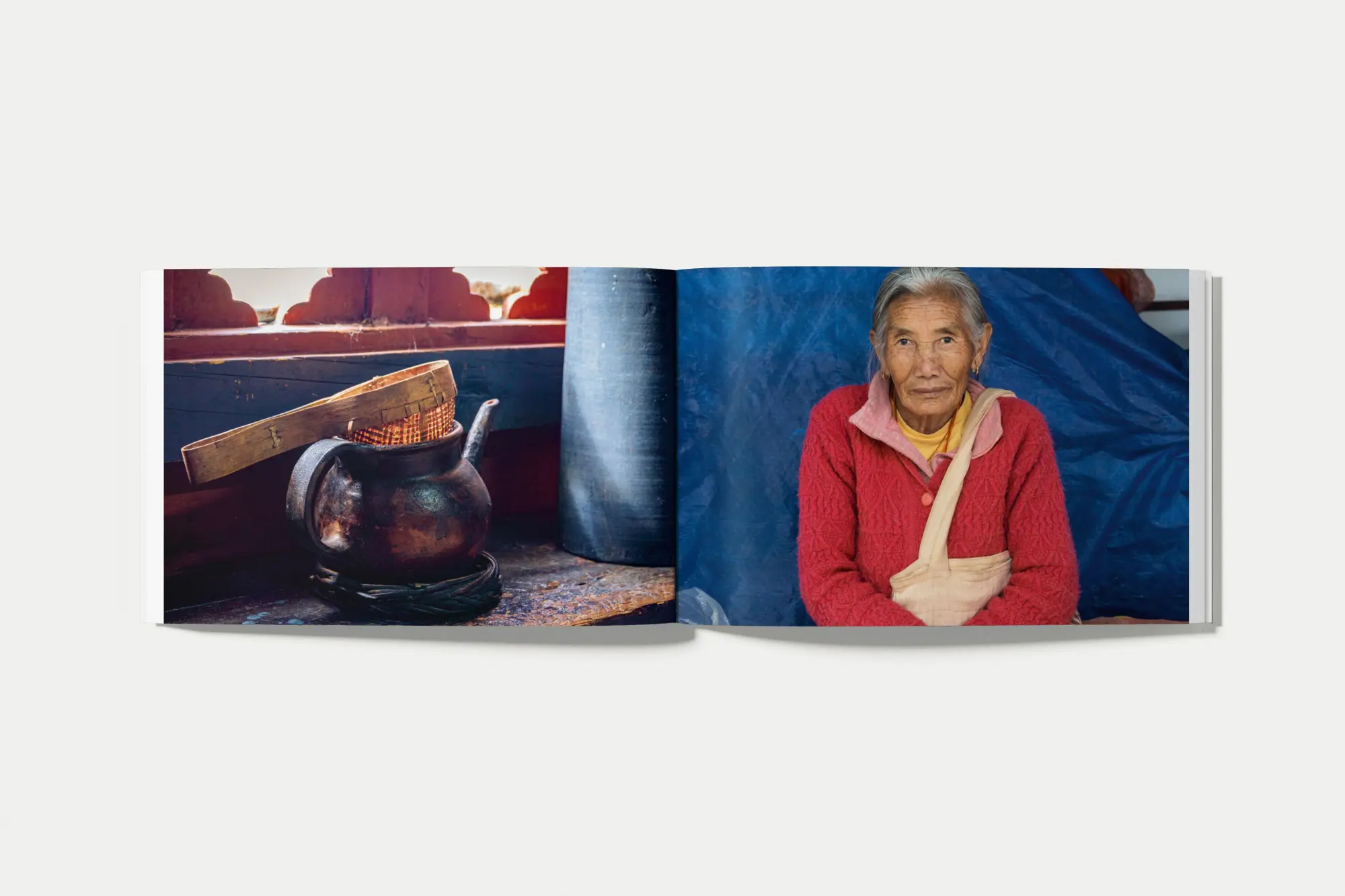 Bild: 9783777448626 | THE MONK AND THE TIGER. Postcards from Bhutan | Fahrner-Tutsek | Buch