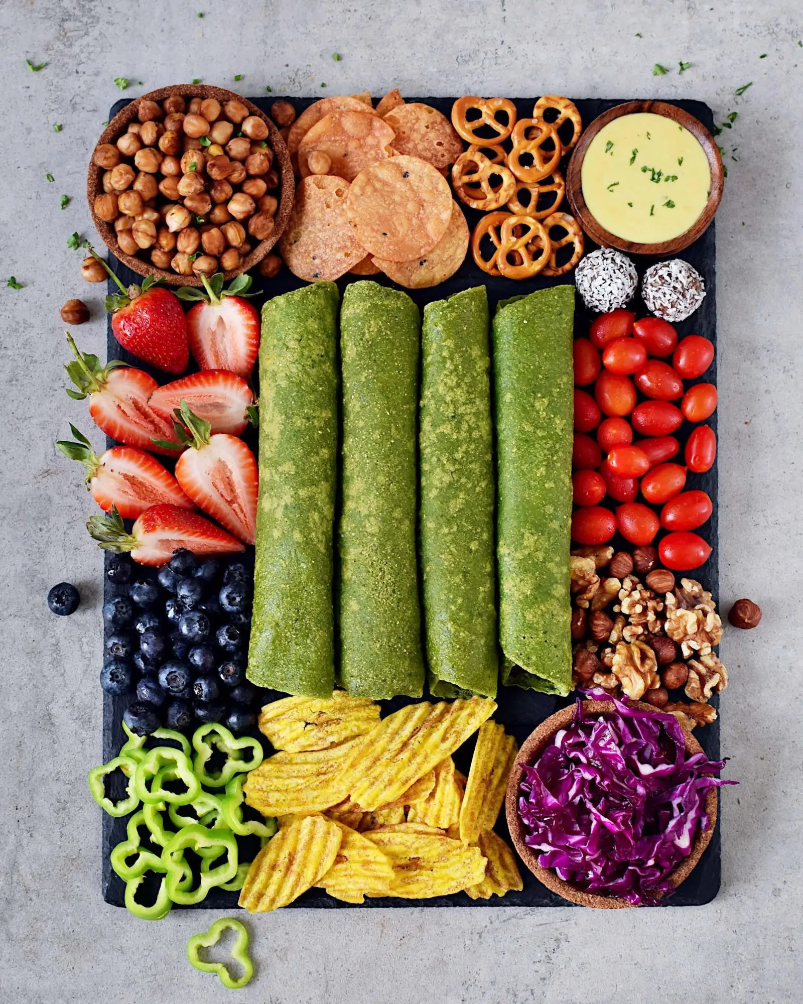 Bild: 9783989510227 | ElaVegan - Einfach köstlich &amp; vegan | Michaela Vais | Buch | 256 S.