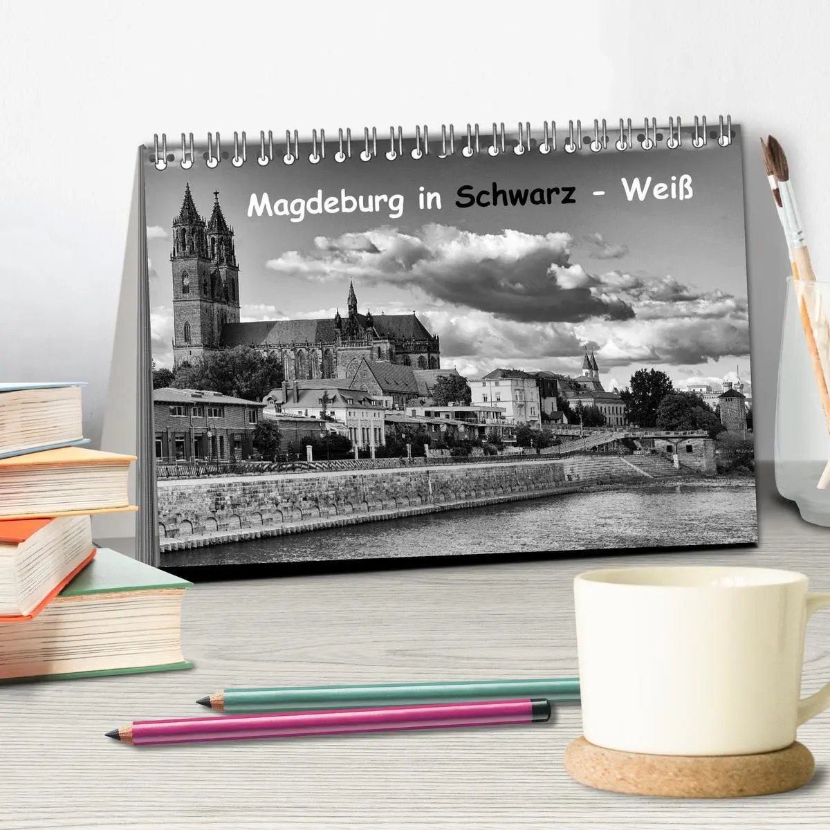 Bild: 9783516031027 | Magdeburg in Schwarz - Weiß (Tischkalender 2026 DIN A5 quer),...
