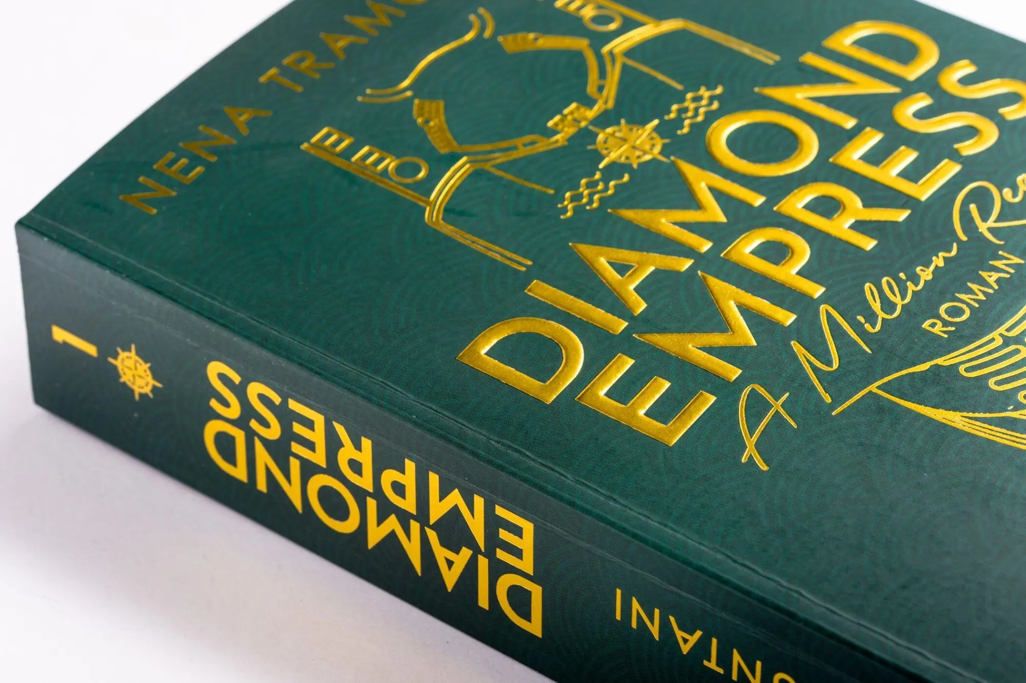 Bild: 9783328111627 | Diamond Empress. A Million Reasons | Nena Tramountani | Taschenbuch