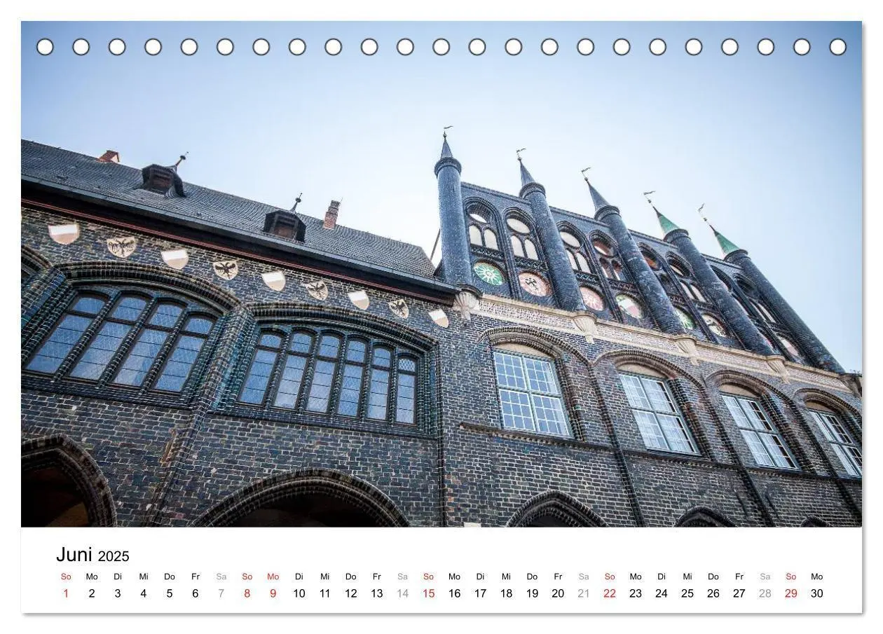 Bild: 9783435572427 | Lübeck - Das Tor zur Ostsee (Tischkalender 2025 DIN A5 quer),...