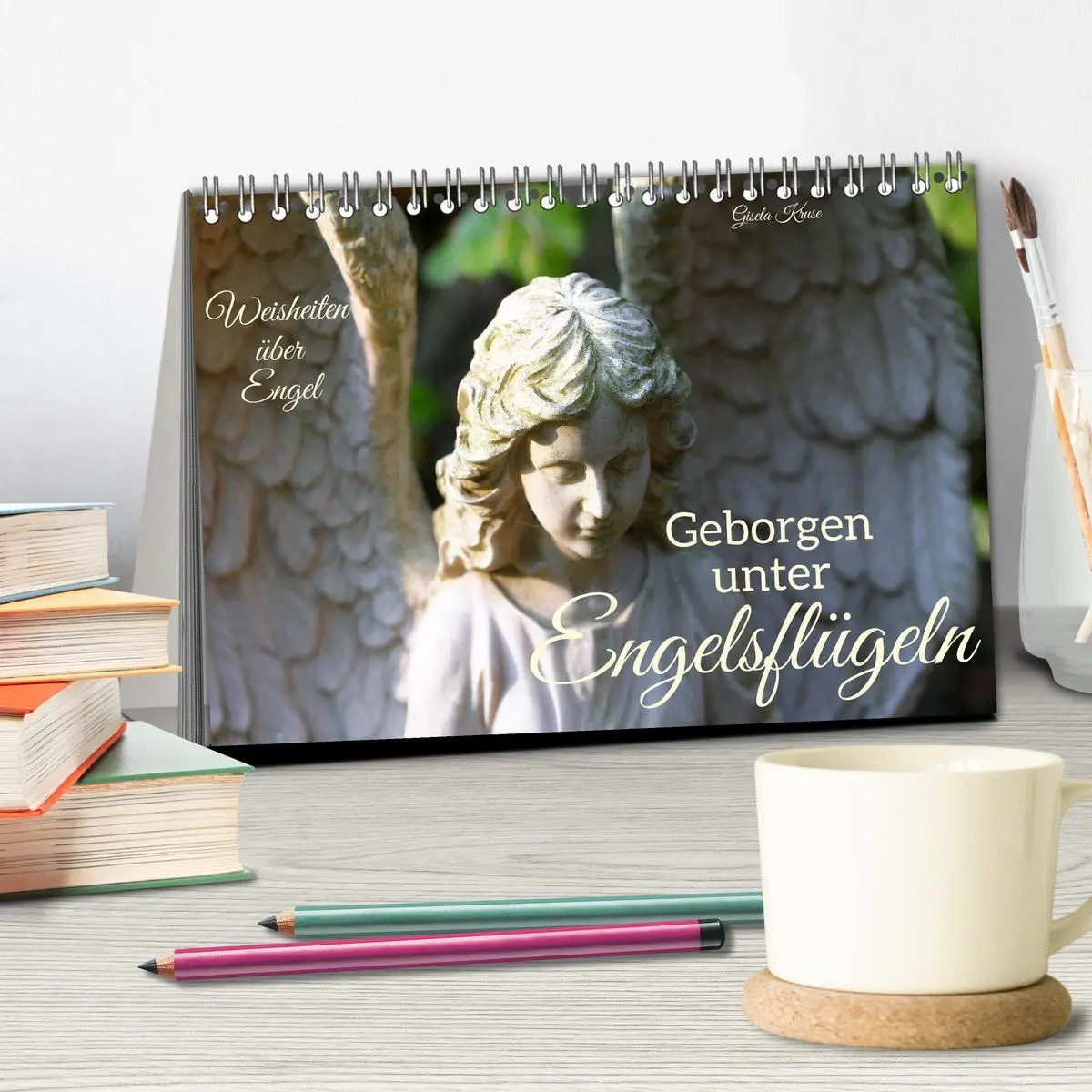 Bild: 9783457453827 | Geborgen unter Engelsflügeln (Tischkalender 2026 DIN A5 quer),...