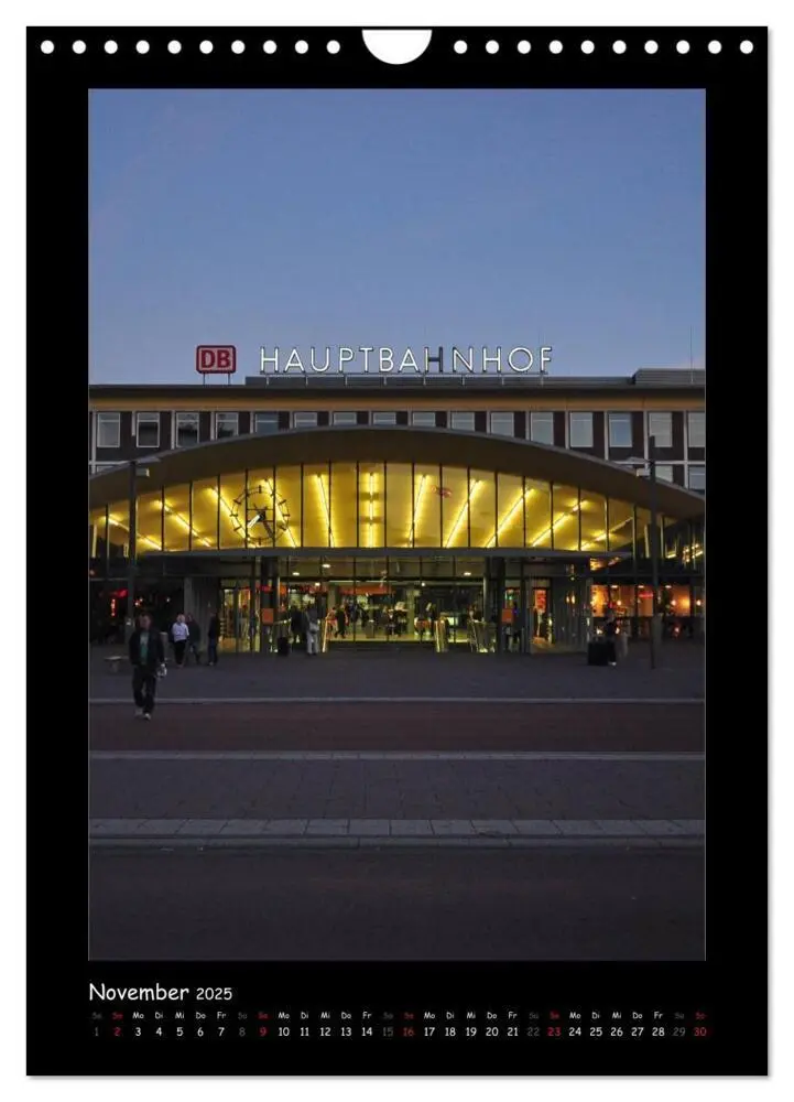 Bild: 9783457074527 | Bochum (Wandkalender 2025 DIN A4 hoch), CALVENDO Monatskalender | 2025
