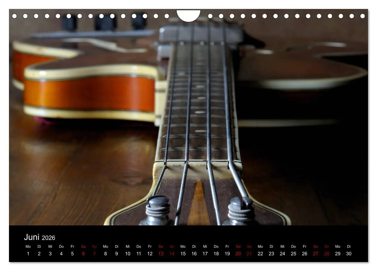 Bild: 9783457895627 | Feinheiten - Alte Gitarren im Detail (Wandkalender 2026 DIN A4...