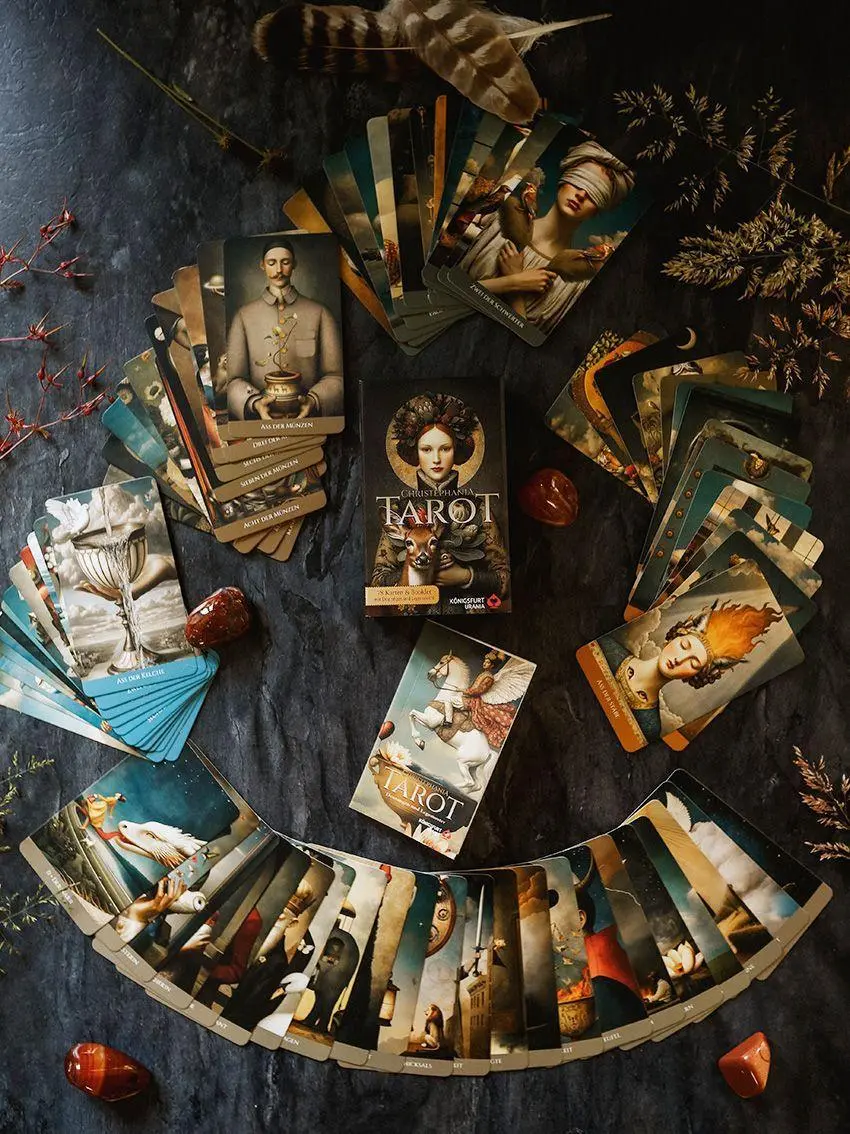 Bild: 9783868265927 | Christephania Tarot - 78 farbige Tarotkarten und ein 176-seitiges...