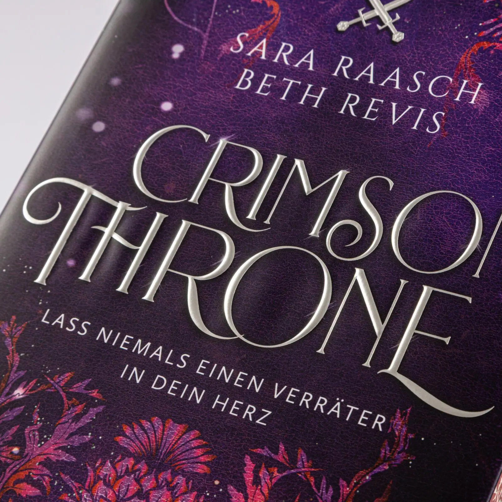 Bild: 9783551586827 | Crimson Throne (Spy and Guardian 1) | Beth Revis (u. a.) | Buch | 2026