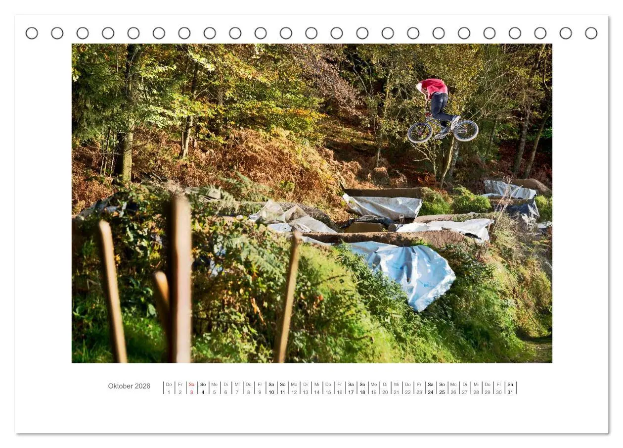 Bild: 9783516018127 | fullbmxcrmo4130 - bmx fotografie von tim korbmacher (Tischkalender...