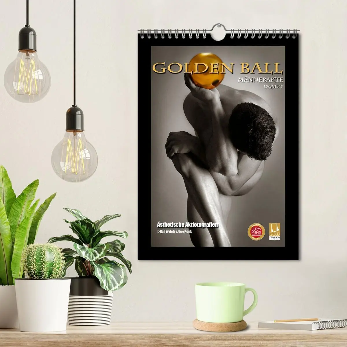 Bild: 9783516349627 | Golden Ball Männerakte exquisit (Wandkalender 2026 DIN A4 hoch),...