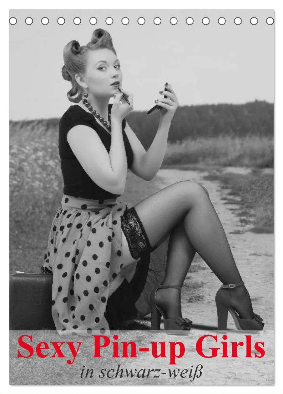 Cover: 9783457050828 | Sexy Pin-up Girls in schwarz-weiß (Tischkalender 2025 DIN A5 hoch),...