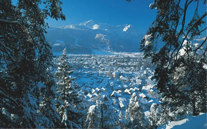 Bild: 9783800340828 | Journey through Upper Bavaria | Ernst-Otto Luthardt | Buch | 136 S.
