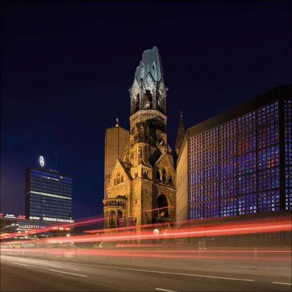 Bild: 9783819303128 | Berlin 2027 | Broschürenkalender mit Ferienterminen | Verlag Korsch
