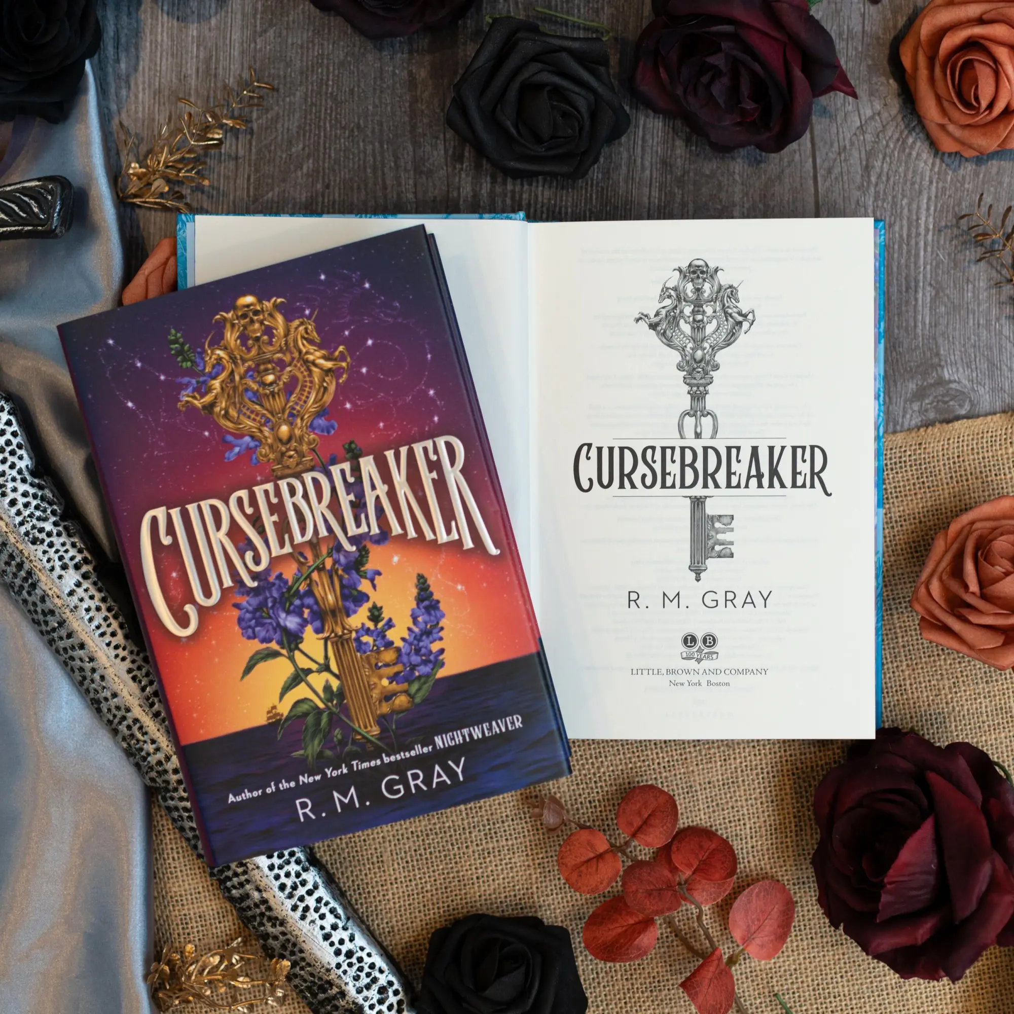 Bild: 9780316583428 | Cursebreaker (Deluxe Limited Edition) | R. M. Gray | Buch | Englisch