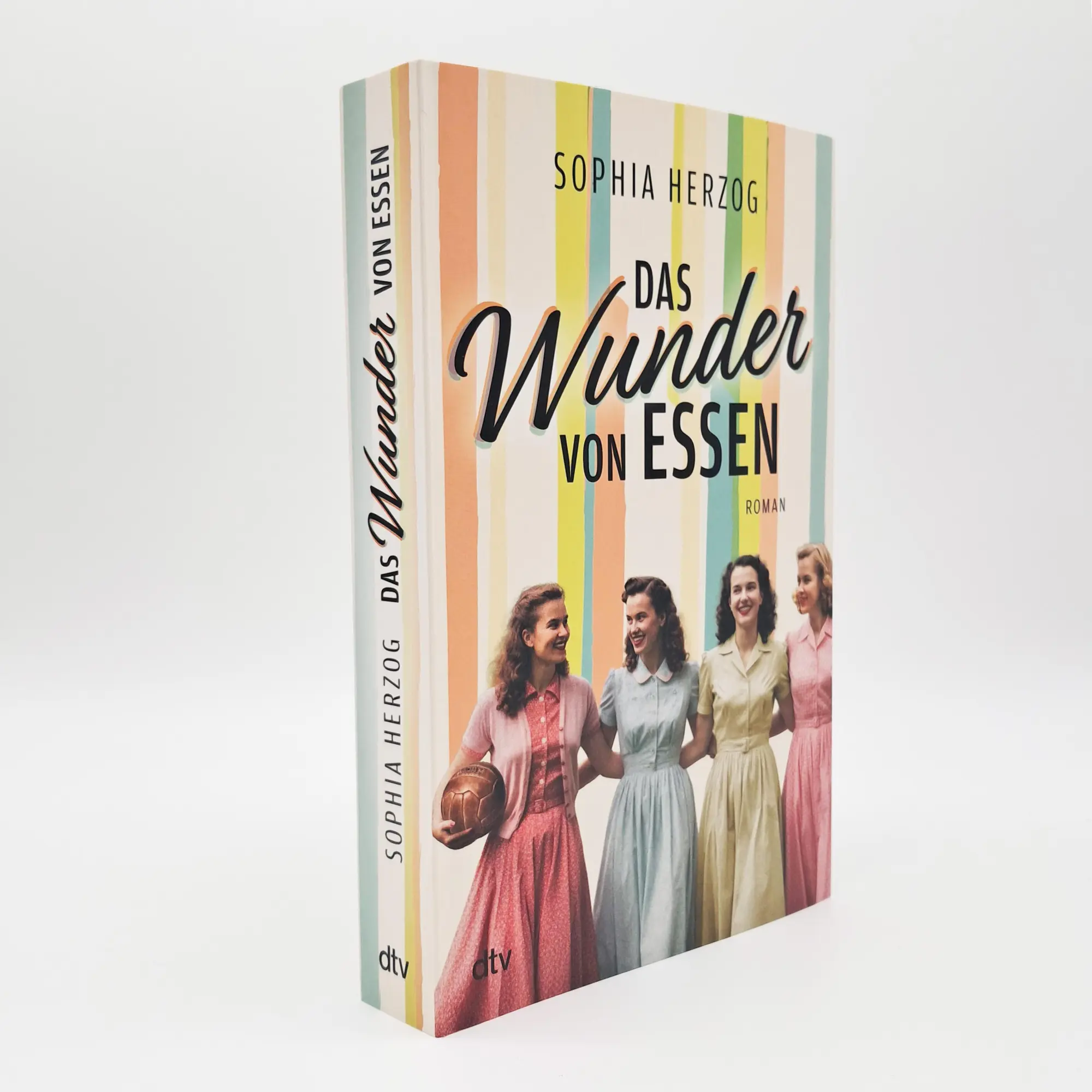 Bild: 9783423264228 | Das Wunder von Essen | Roman | Sophia Herzog | Taschenbuch | 400 S.