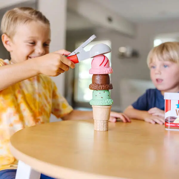 Bild: 681147005228 | MPP Eiscreme Spielset | Karton | 52280 | Deutsch | 2025 | Spin Master