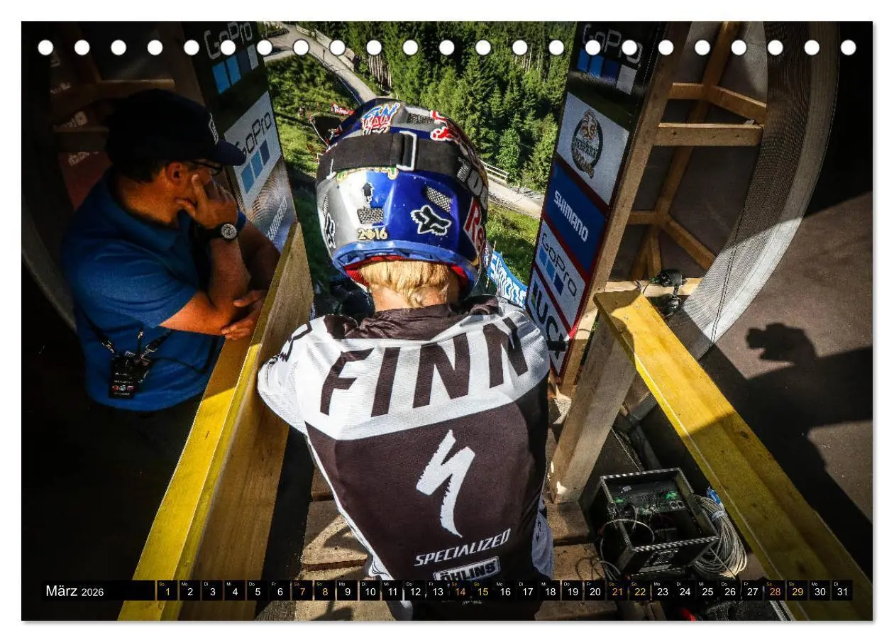Bild: 9783457855928 | Downhill Racing (Tischkalender 2026 DIN A5 quer), CALVENDO...