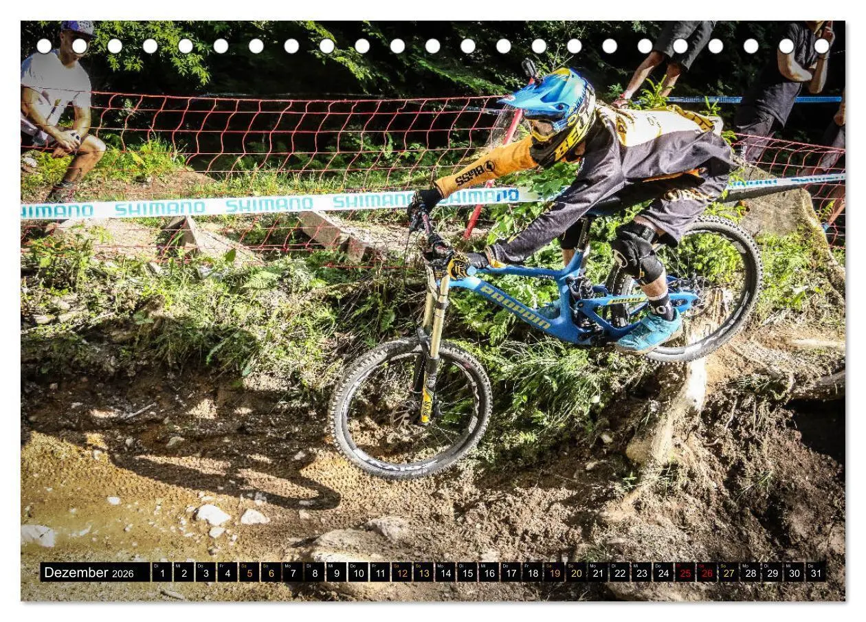 Bild: 9783457855928 | Downhill Racing (Tischkalender 2026 DIN A5 quer), CALVENDO...