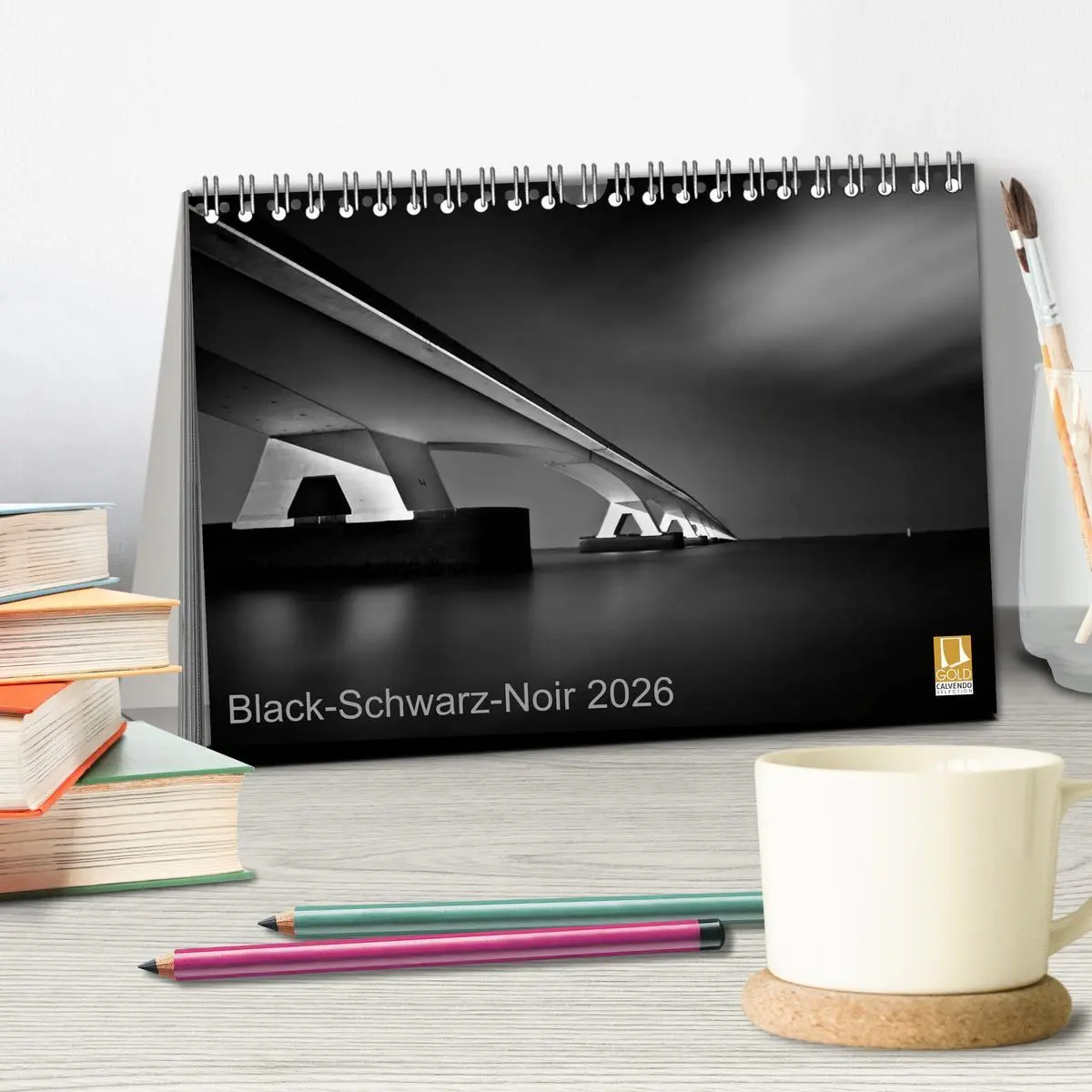 Bild: 9783516212129 | Black-Schwarz-Noir 2026 (Tischkalender 2026 DIN A5 quer), CALVENDO...