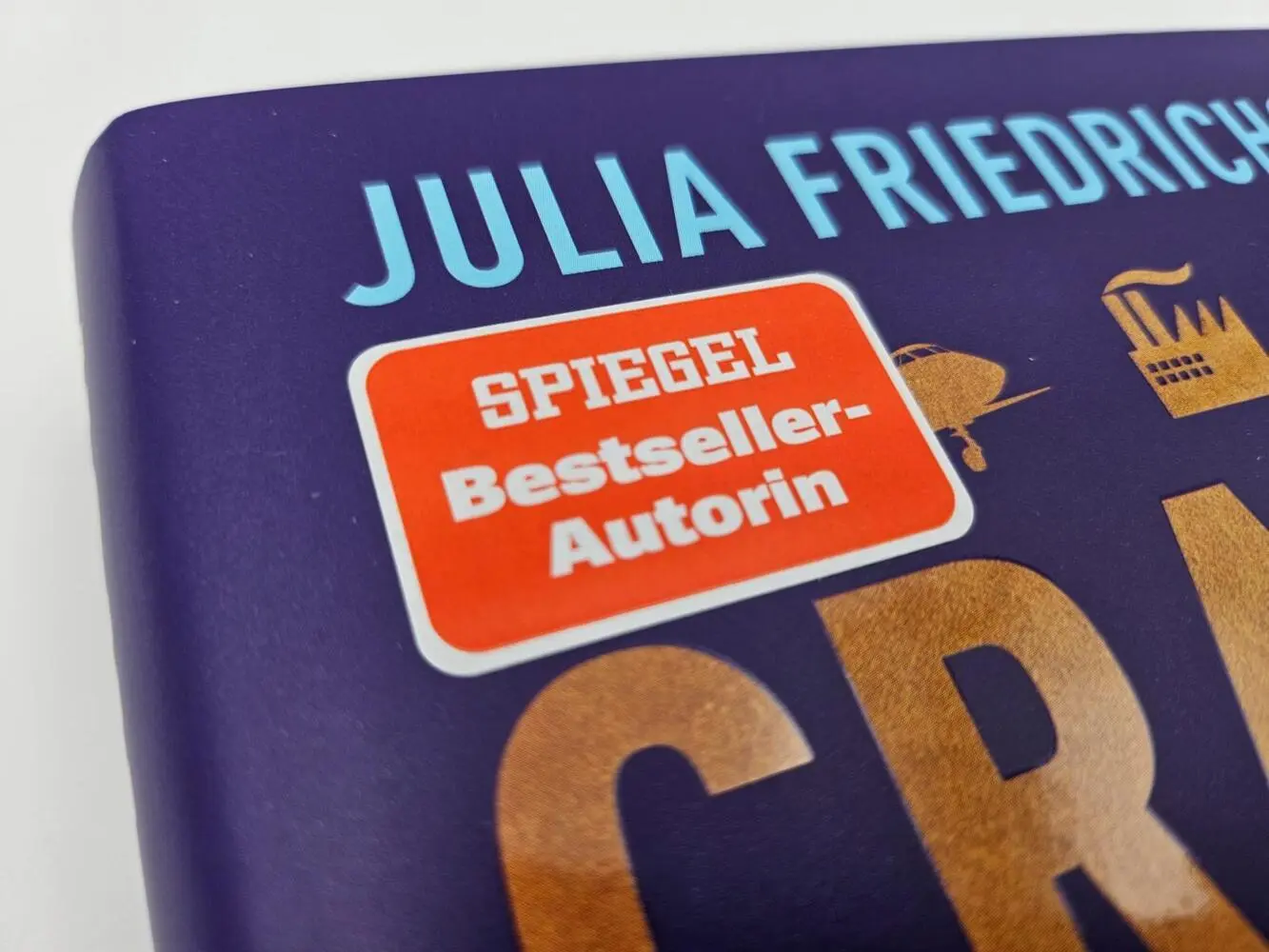 Bild: 9783827015129 | Crazy Rich | Julia Friedrichs | Buch | 384 S. | Deutsch | 2024