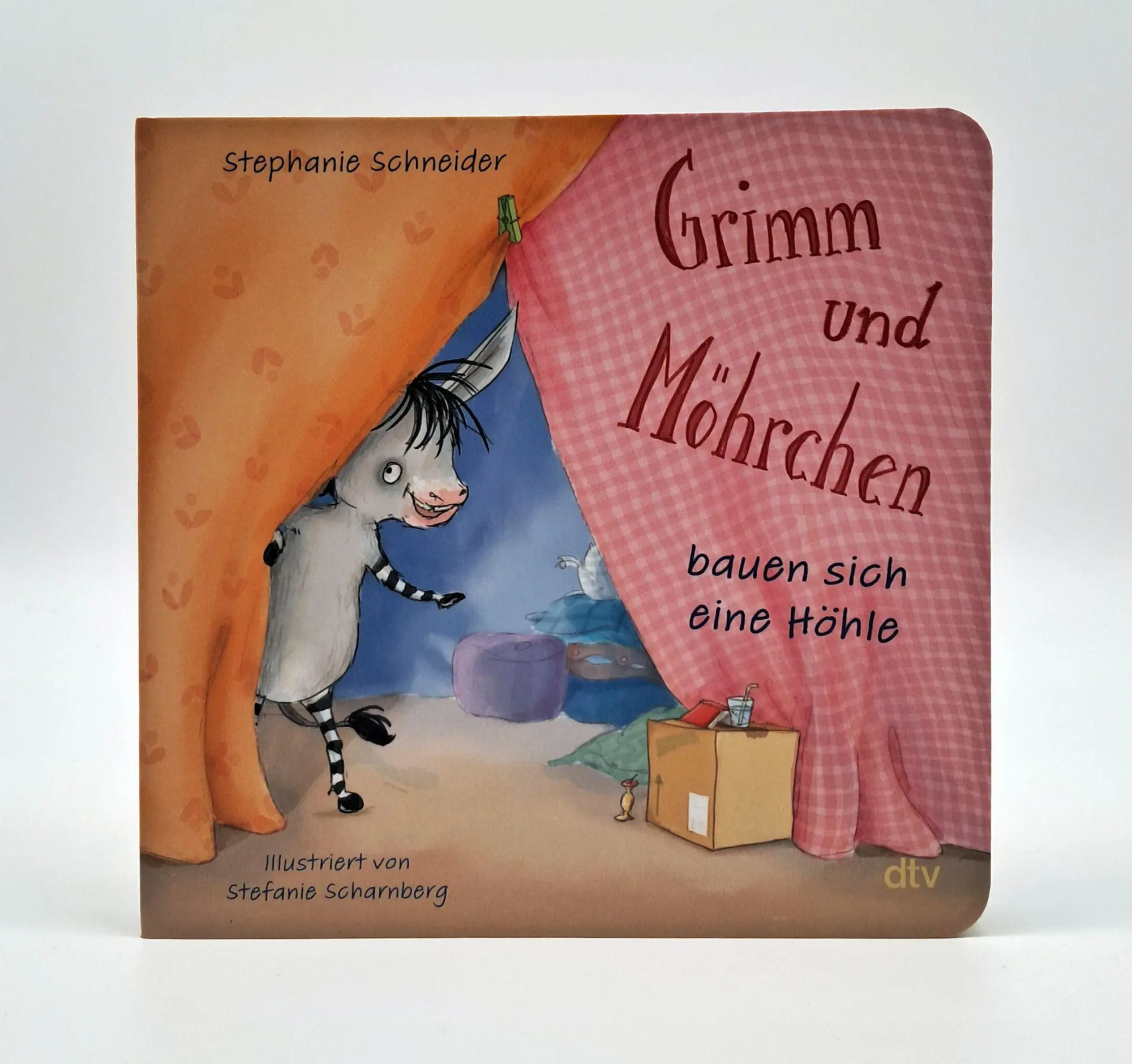 Bild: 9783423766029 | Grimm und Möhrchen bauen sich eine Höhle | Stephanie Schneider | Buch