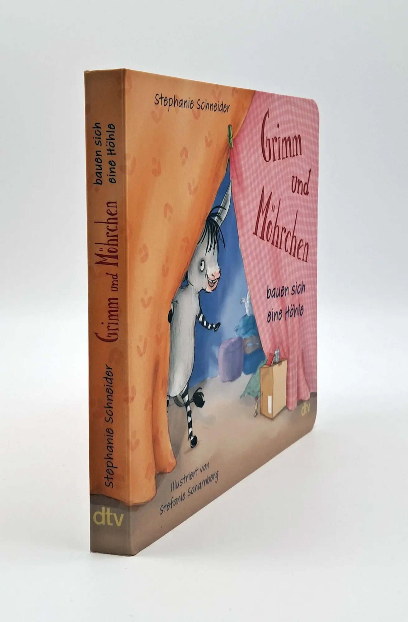 Bild: 9783423766029 | Grimm und Möhrchen bauen sich eine Höhle | Stephanie Schneider | Buch