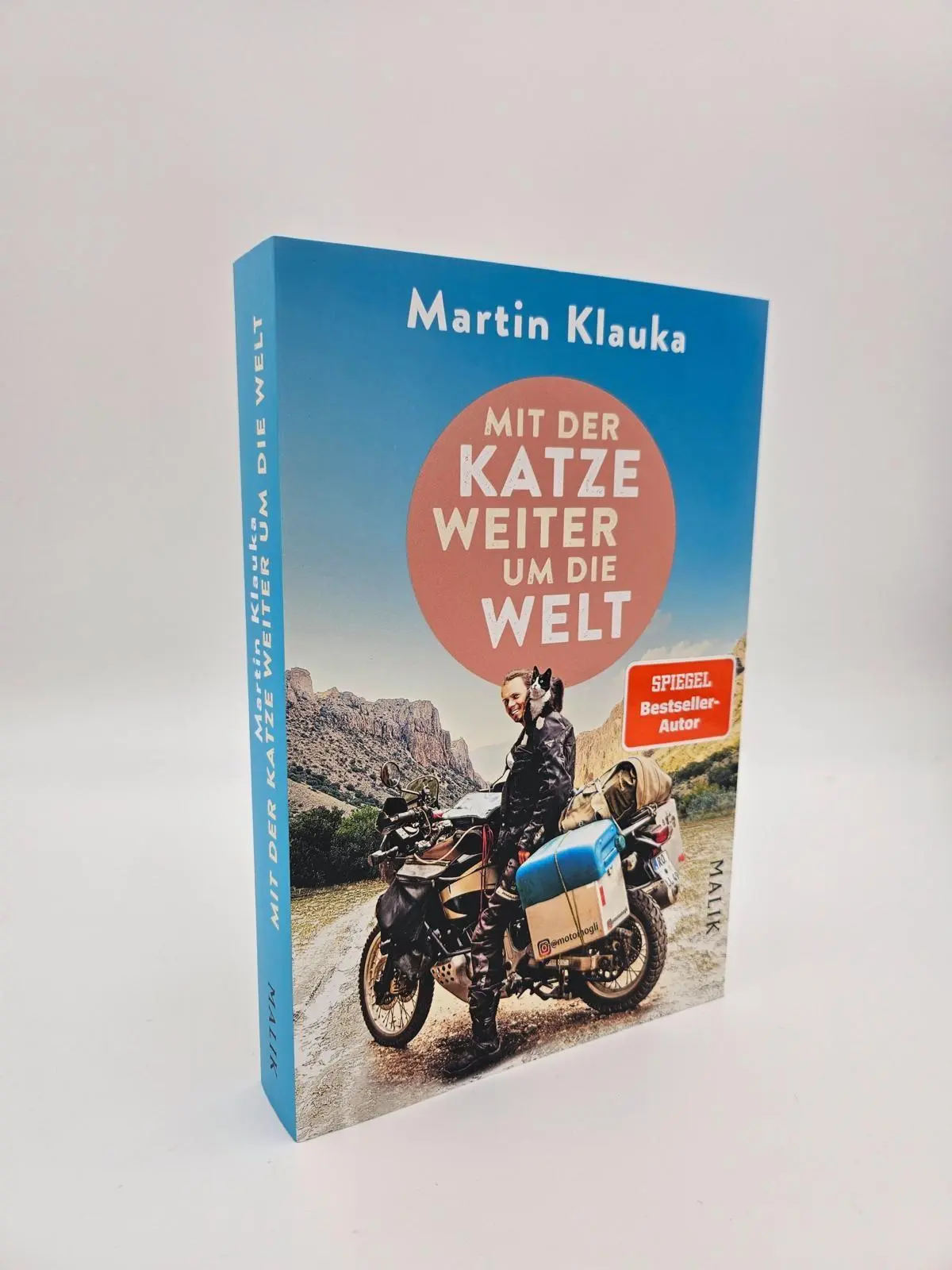 Bild: 9783890296029 | Mit der Katze weiter um die Welt | Martin Klauka | Taschenbuch | 2025