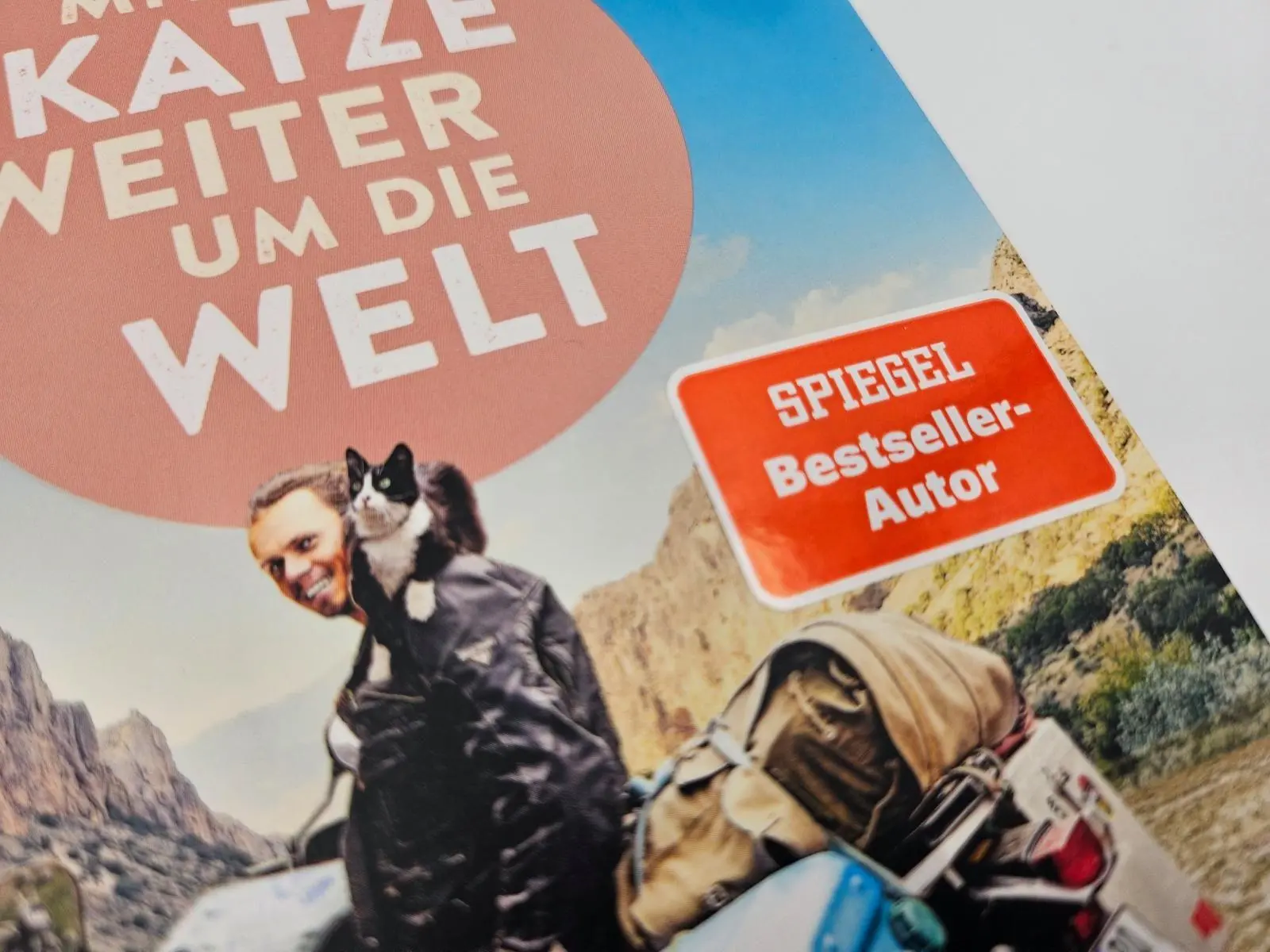 Bild: 9783890296029 | Mit der Katze weiter um die Welt | Martin Klauka | Taschenbuch | 2025