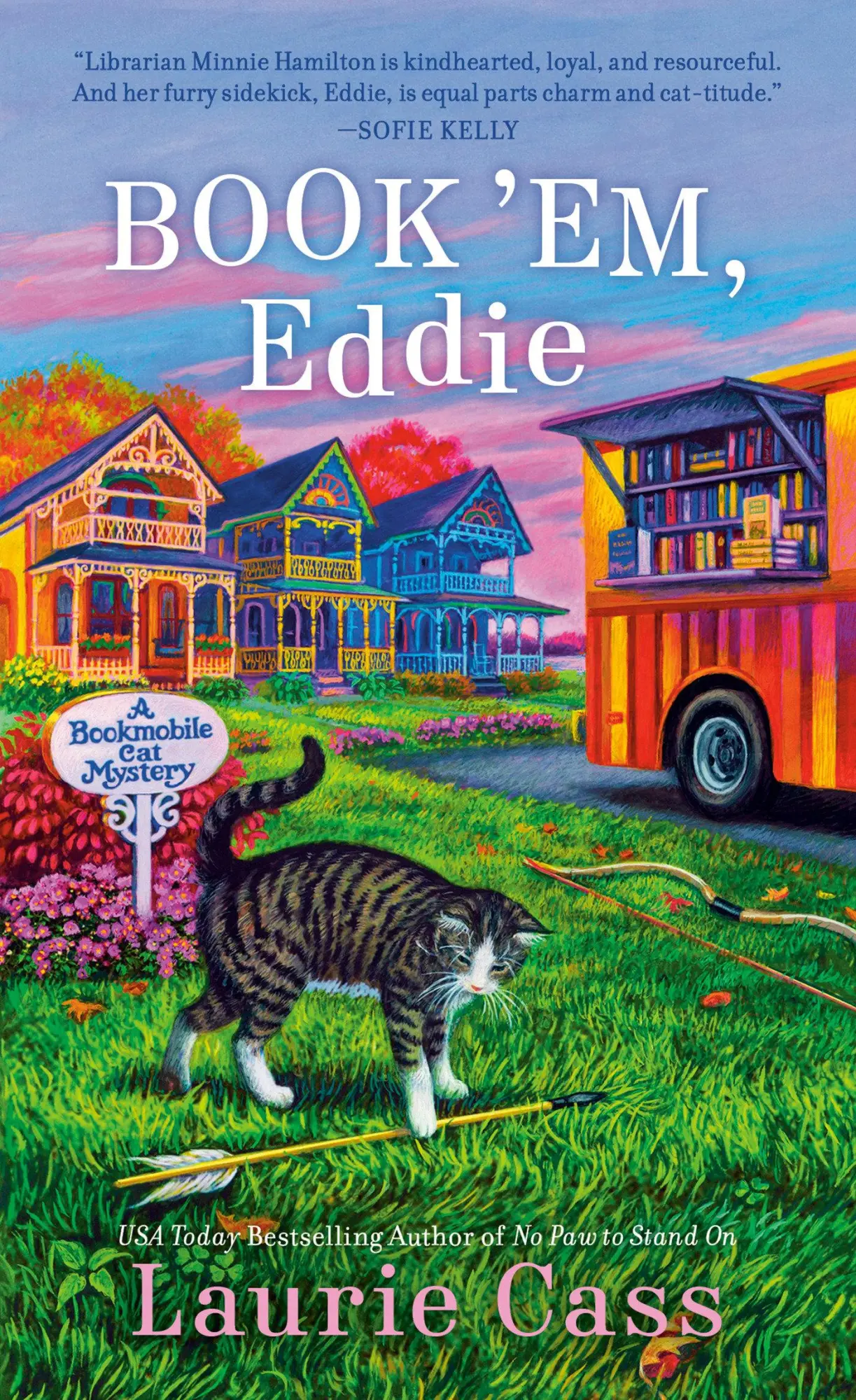 Cover: 9780593818329 | Book 'Em, Eddie | Laurie Cass | Taschenbuch | Penguin Publishing Group