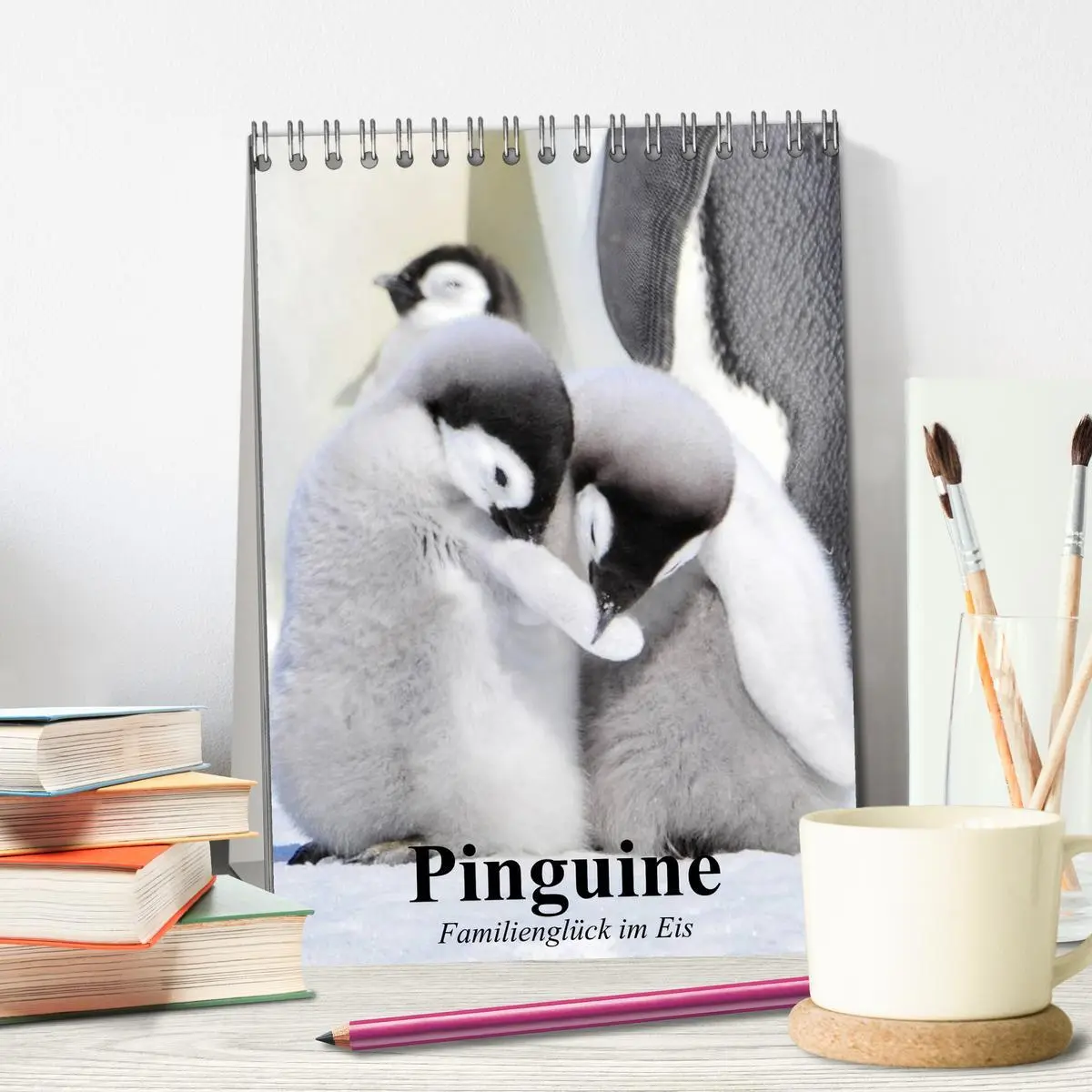 Bild: 9783457034330 | Pinguine. Familienglück im Eis (Tischkalender 2025 DIN A5 hoch),...
