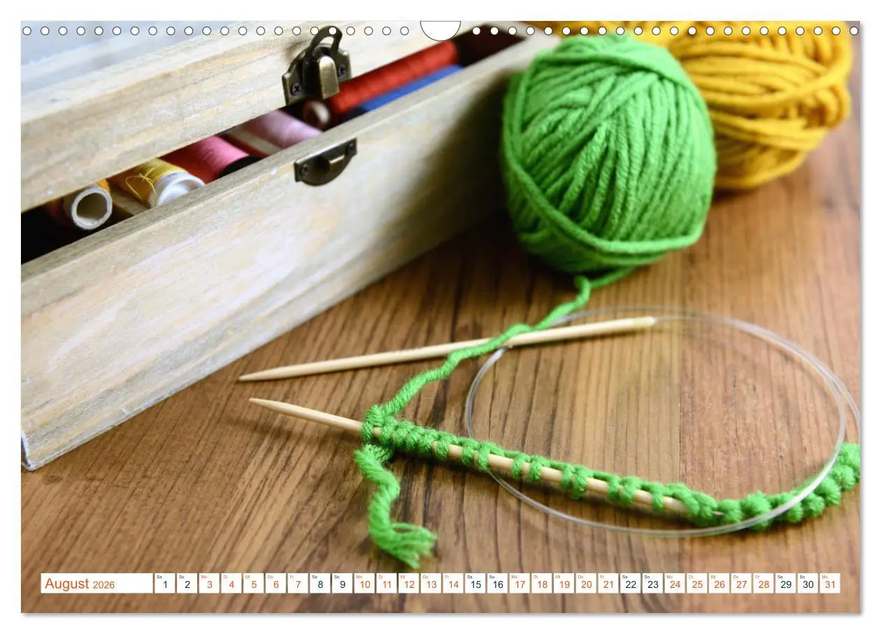 Bild: 9783457835630 | Kreatives aus Wolle - Häkeln, Stricken und Basteln (Wandkalender...