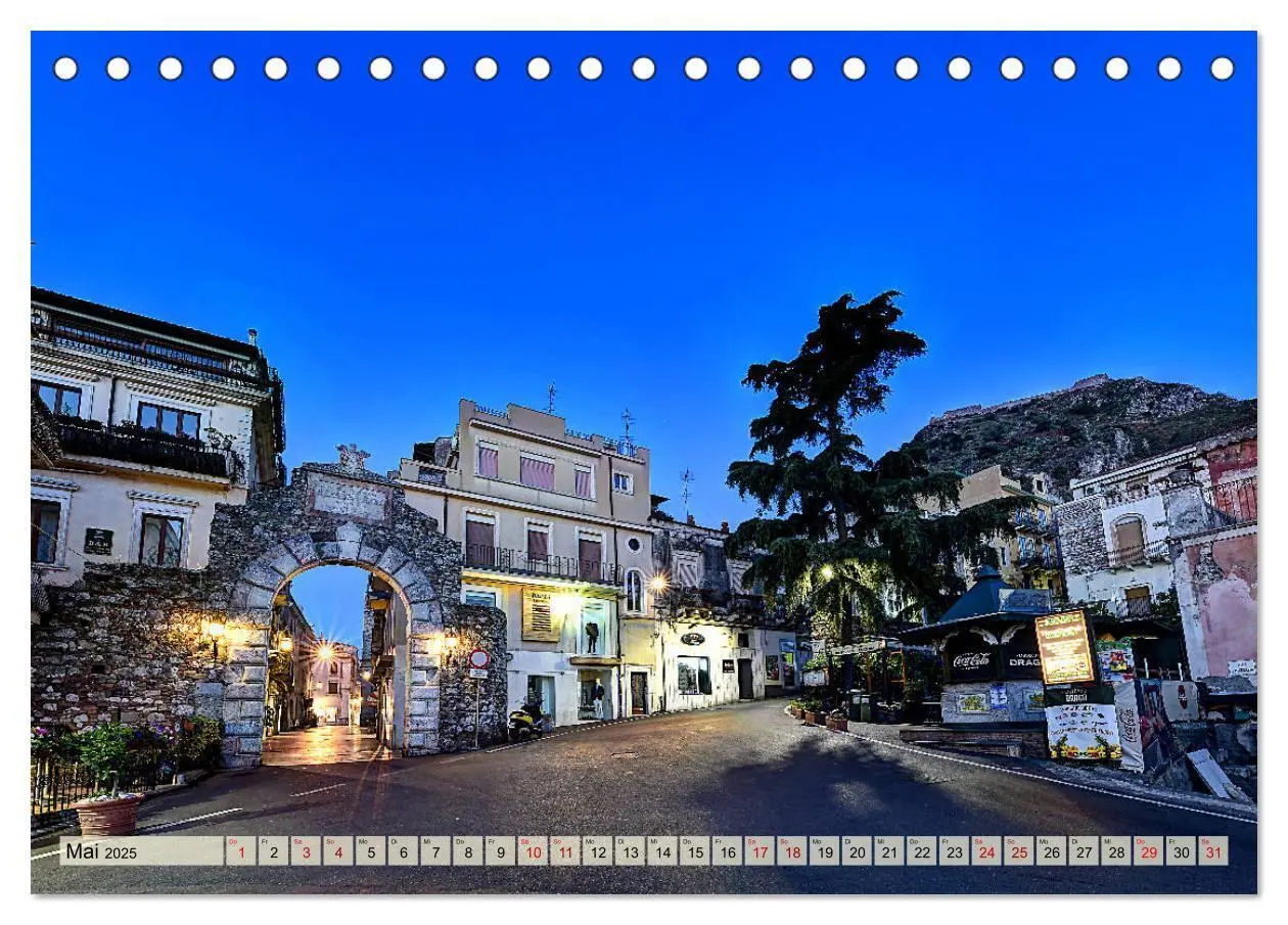 Bild: 9783435276530 | Taormina zur blauen Stunde (Tischkalender 2025 DIN A5 quer),...