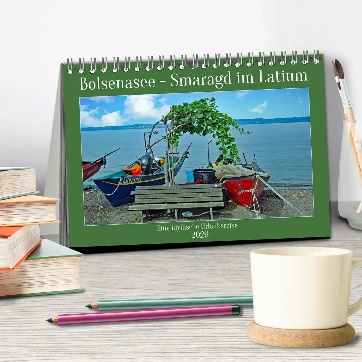Bild: 9783457726730 | Bolsenasee Smaragd im Latium (Tischkalender 2026 DIN A5 quer),...