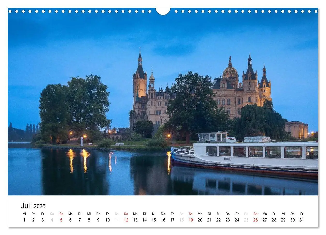 Bild: 9783516117530 | Schweriner Märchenschloss (Wandkalender 2026 DIN A3 quer), CALVENDO...