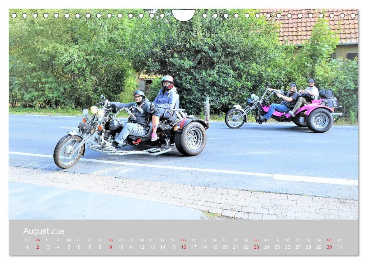 Bild: 9783457779330 | TRIKER on Tour (Wandkalender 2026 DIN A4 quer), CALVENDO...
