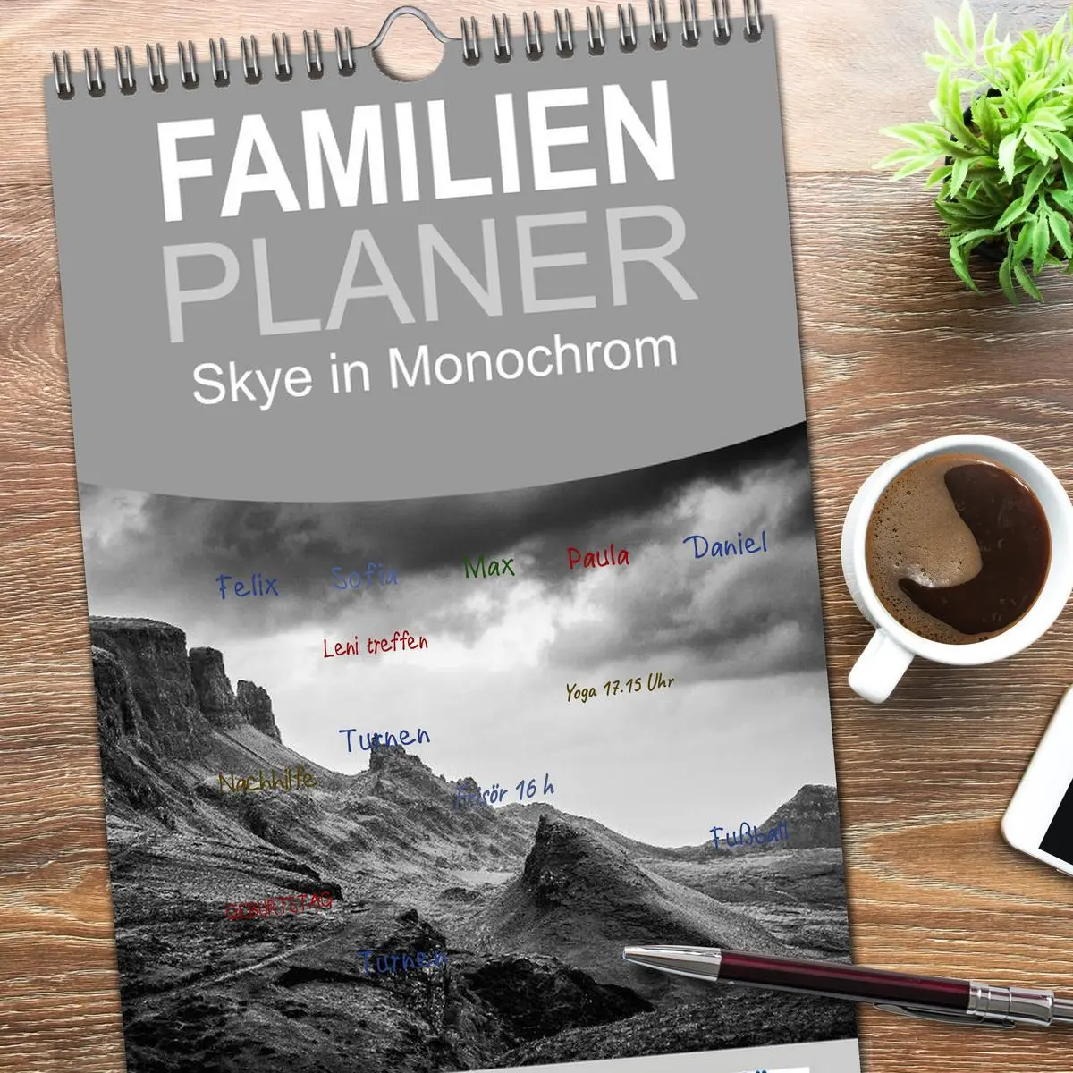 Bild: 9783516511031 | Familienplaner 2026 - Skye in Monochrom mit 5 Spalten...