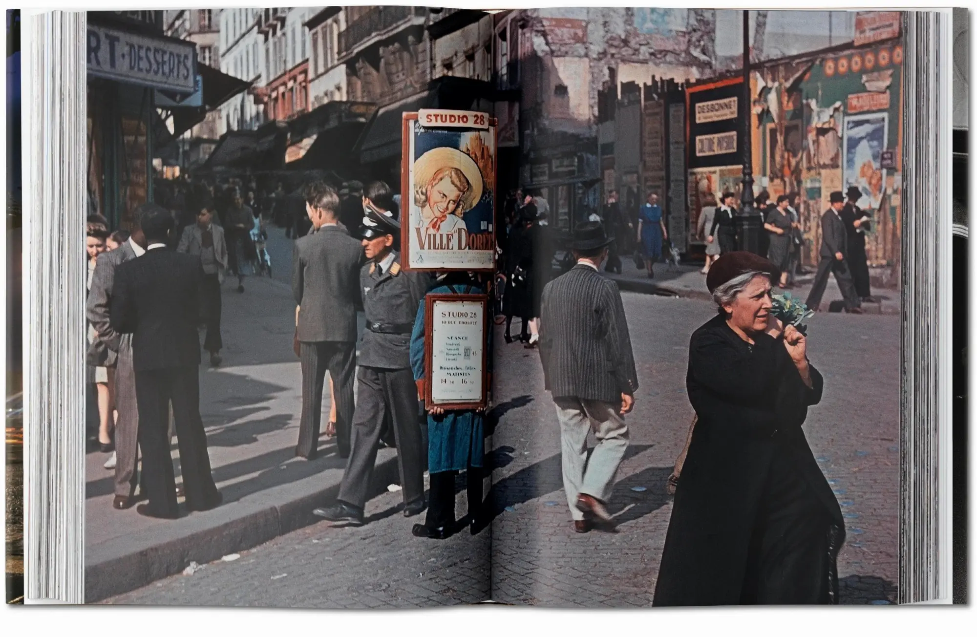 Bild: 9783836502931 | Paris. Portrait of a City | Jean Claude Gautrand | Buch | 624 S.