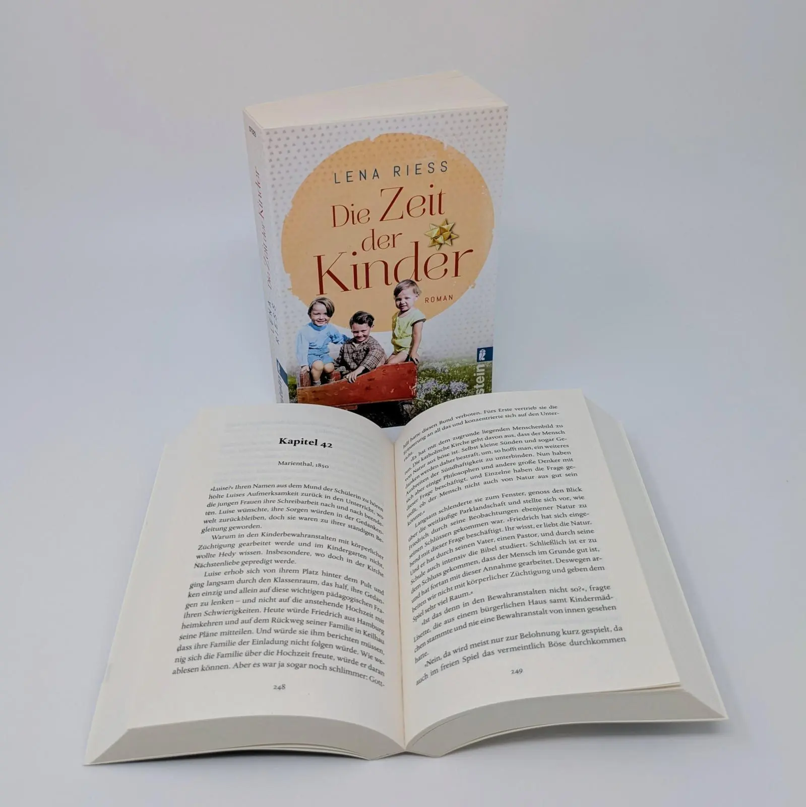 Bild: 9783548073231 | Die Zeit der Kinder | Lena Riess | Taschenbuch | 496 S. | Deutsch