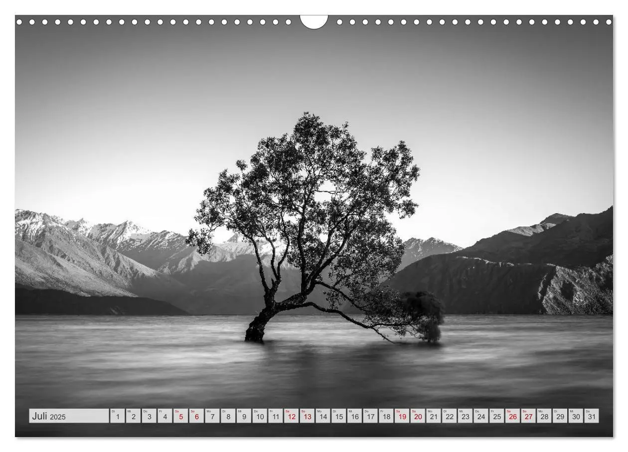 Bild: 9783383873331 | Monochrome Wonders (Wandkalender 2025 DIN A3 quer), CALVENDO...